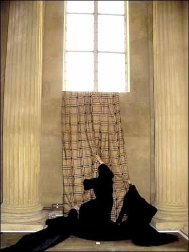 Laetitia Berrang, Tentative d&rsquo;ascension, 2006