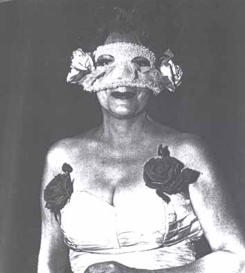 diane_arbus_lady rose