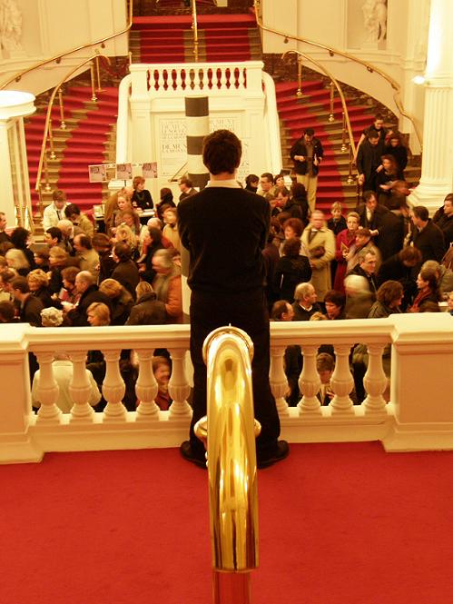 Surveillance et masse - tu l'as dans le cul -Fev 08 - La Monnaie