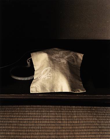 Evelyn Hofer my telephone in the tawaraya Inn Kyoto Japan 1985