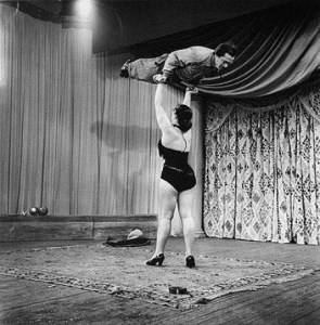 akdt femmes savantes.jpg